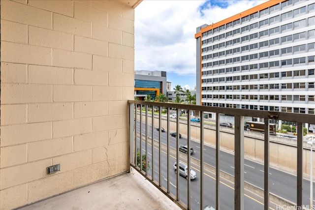 1415 Punahou Street 406, Honolulu, HI 96822