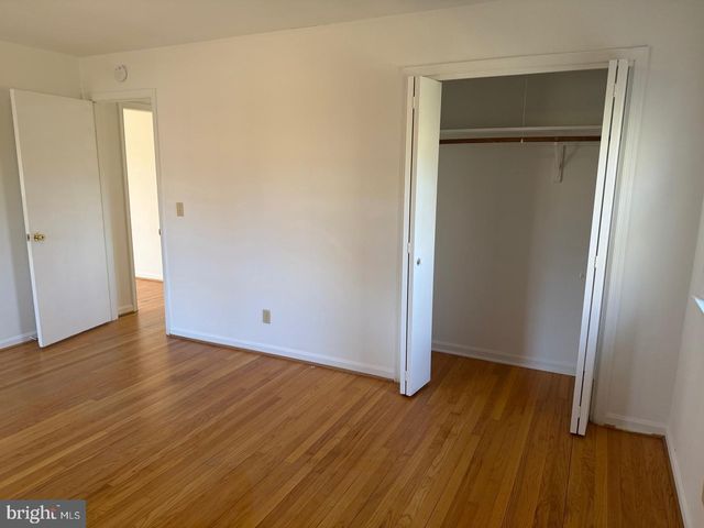 1010 BERNSTEIN RD, Fredericksburg, VA 22407