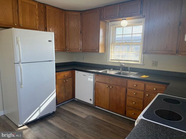 1010 BERNSTEIN RD, Fredericksburg, VA 22407