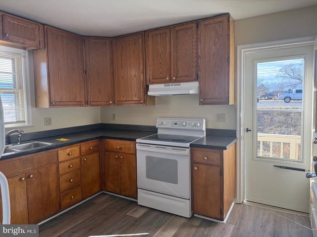 1010 BERNSTEIN RD, Fredericksburg, VA 22407