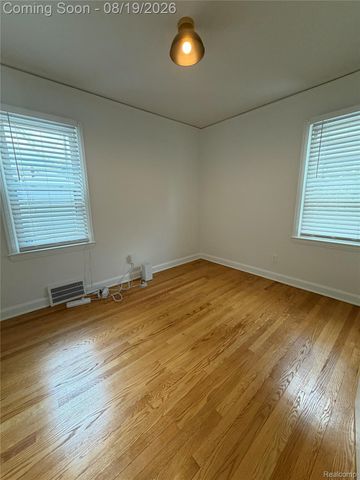 1221 West Boulevard, Berkley, MI 48072
