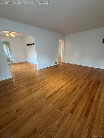 1221 West Boulevard, Berkley, MI 48072