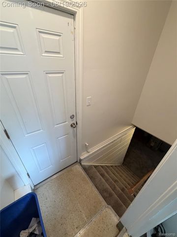 1221 West Boulevard, Berkley, MI 48072