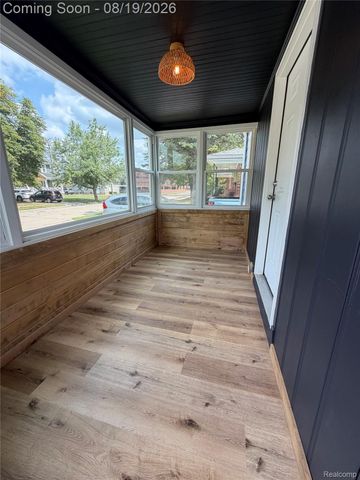 1221 West Boulevard, Berkley, MI 48072