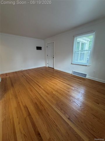 1221 West Boulevard, Berkley, MI 48072