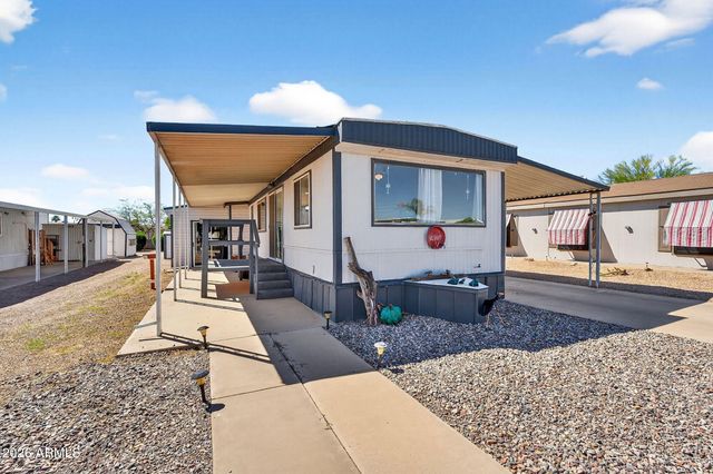 747 E GERMANN Road 121, San Tan Valley, AZ 85140