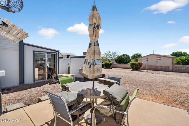 747 E GERMANN Road 121, San Tan Valley, AZ 85140