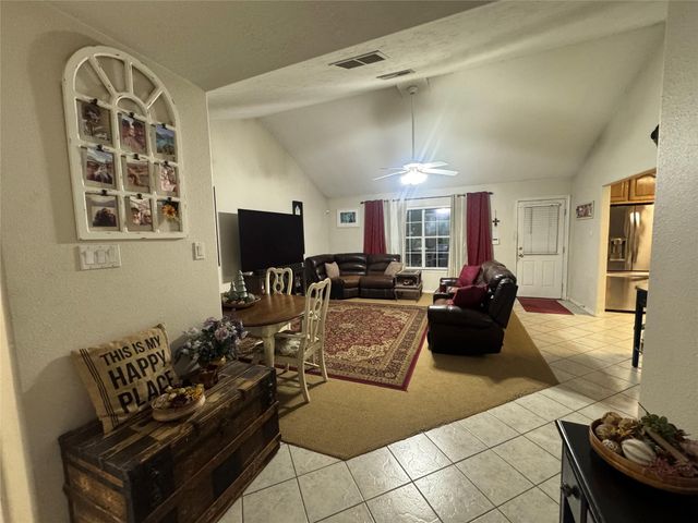 8702 Seber Drive, Tomball, TX 77375