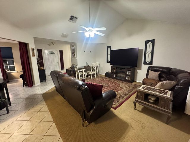 8702 Seber Drive, Tomball, TX 77375