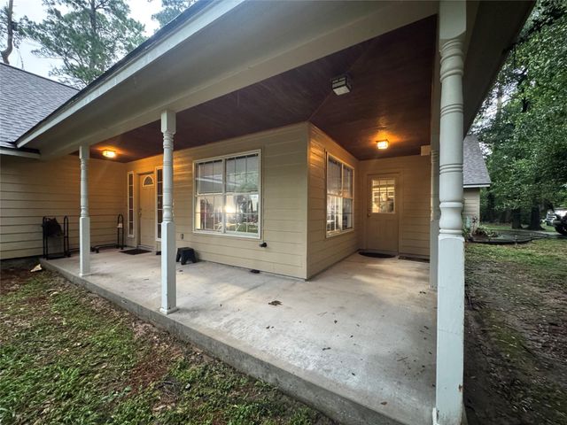 8702 Seber Drive, Tomball, TX 77375