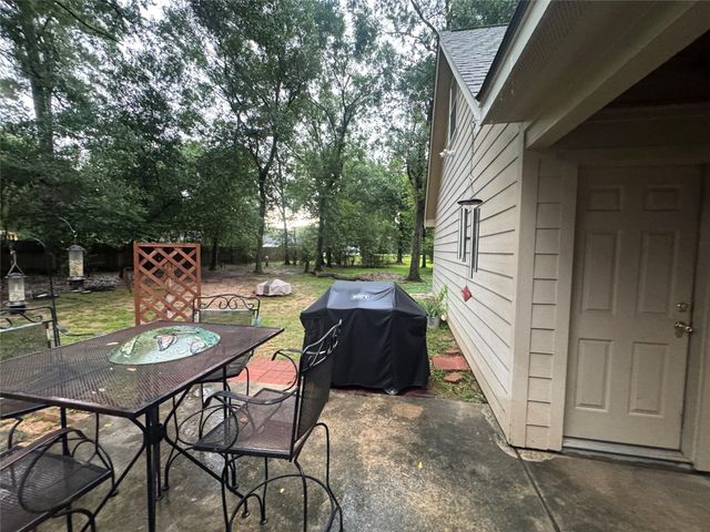 8702 Seber Drive, Tomball, TX 77375