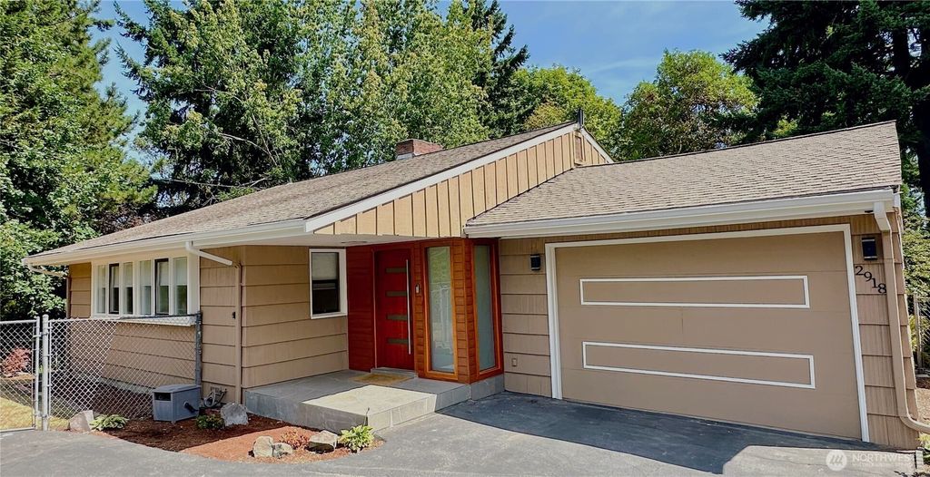 2918 74th Avenue, Mercer Island, WA 98040