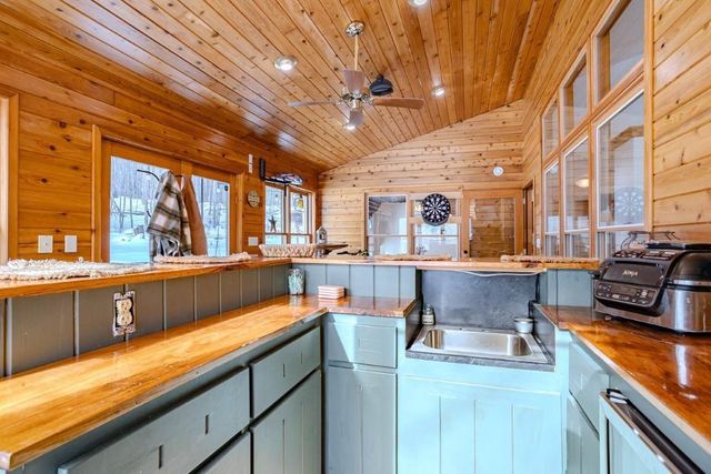 9100 N 12TH AVENUE, Merrill, WI 54452