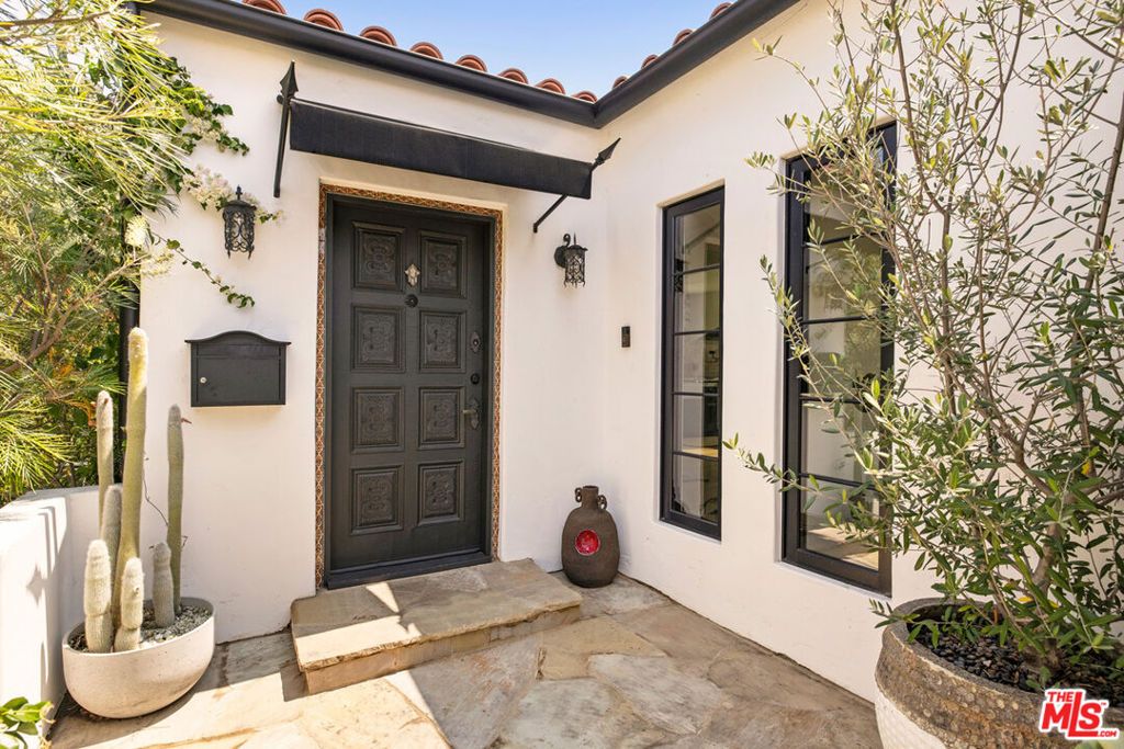 2168 Princeton Avenue, Los Angeles, CA 90026 — photo 3