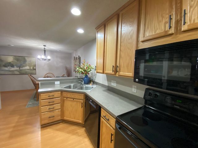 6447 Lakota Trail, Lino Lakes, MN 55014