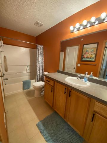 6447 Lakota Trail, Lino Lakes, MN 55014