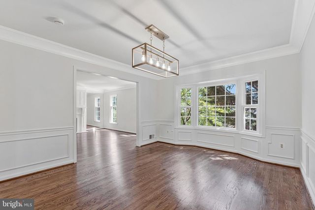 1138 RANDOLPH RD, Mclean, VA 22101