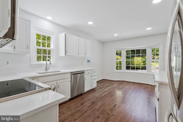 1138 RANDOLPH RD, Mclean, VA 22101