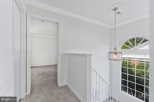 1138 RANDOLPH RD, Mclean, VA 22101