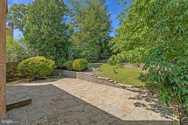 1138 RANDOLPH RD, Mclean, VA 22101