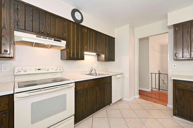 36 Pleasant Avenue, Pleasantville, NY 10570