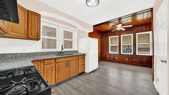 3143 W 53rd Place, Chicago, IL 60632