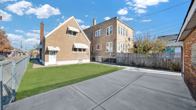 3143 W 53rd Place, Chicago, IL 60632