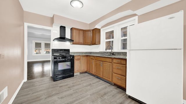 3143 W 53rd Place, Chicago, IL 60632