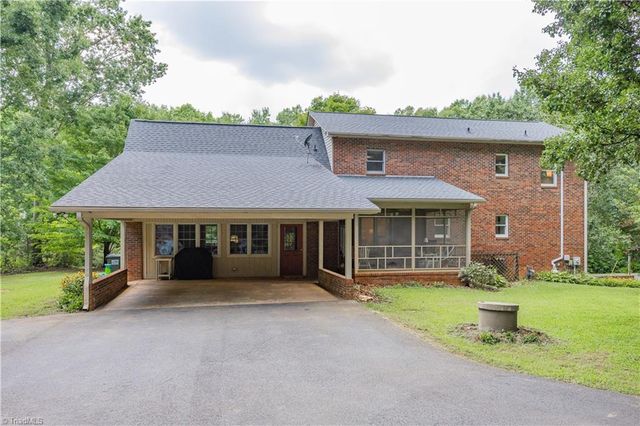2244 N Asheboro School Road, Asheboro, NC 27203