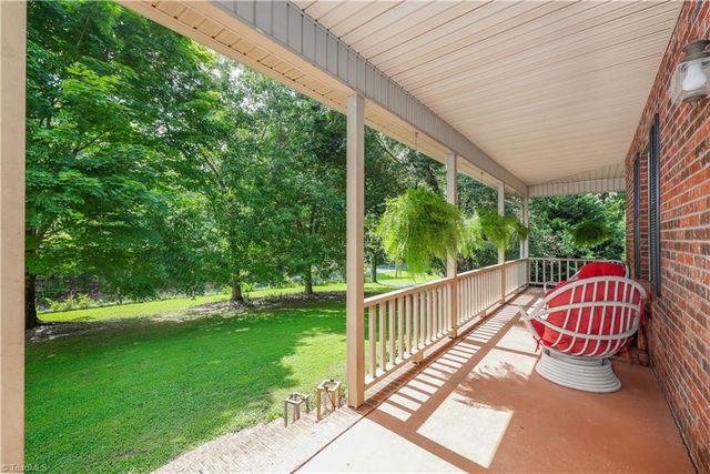 2244 N Asheboro School Road, Asheboro, NC 27203