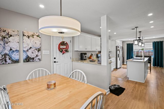 1120 Buxton Drive, Knoxville, TN 37922