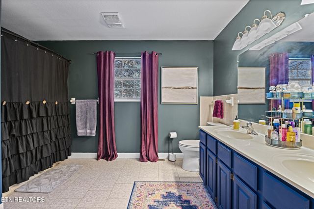 1120 Buxton Drive, Knoxville, TN 37922