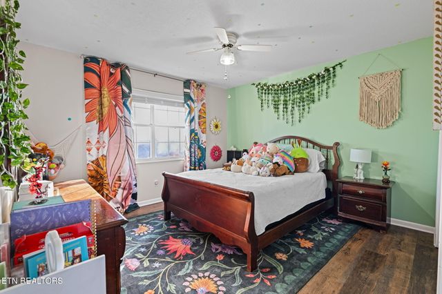 1120 Buxton Drive, Knoxville, TN 37922