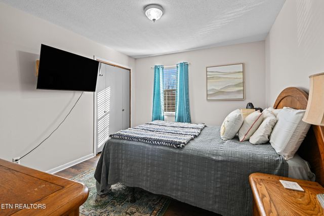 1120 Buxton Drive, Knoxville, TN 37922