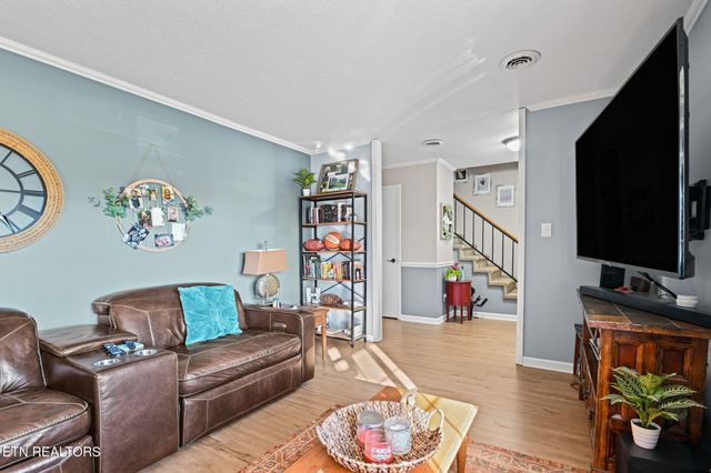 1120 Buxton Drive, Knoxville, TN 37922