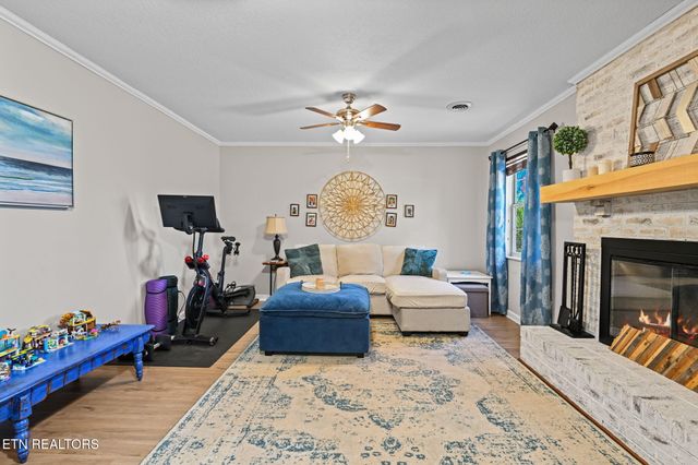 1120 Buxton Drive, Knoxville, TN 37922