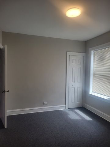 7918 S Essex Avenue S 3, Chicago, IL 60617