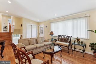 5004 MCCALL ST, Rockville, MD 20853