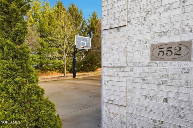 552 Quail Run, Archbold, OH 43502