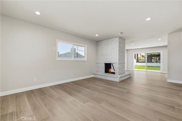 11336 Hunnewell Avenue, Sylmar, CA 91342