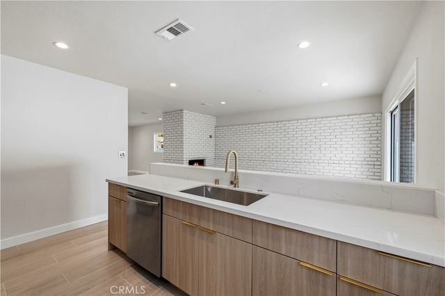 11336 Hunnewell Avenue, Sylmar, CA 91342