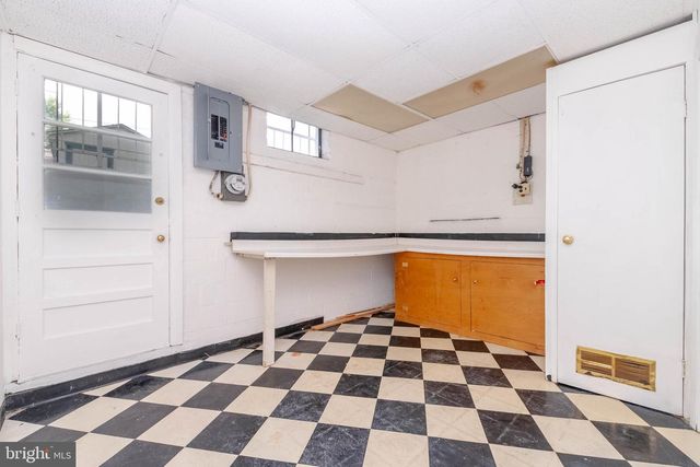 8531 MORVEN RD, Parkville, MD 21234