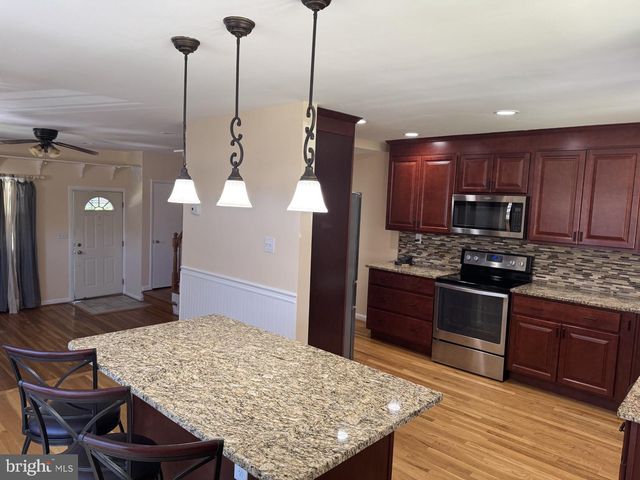 8531 MORVEN RD, Parkville, MD 21234
