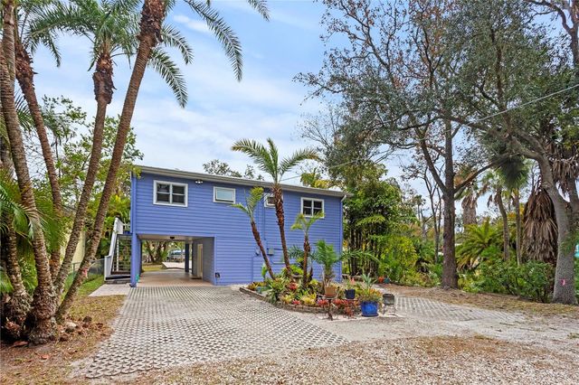 906 W HENRY AVENUE, Tampa, FL 33604