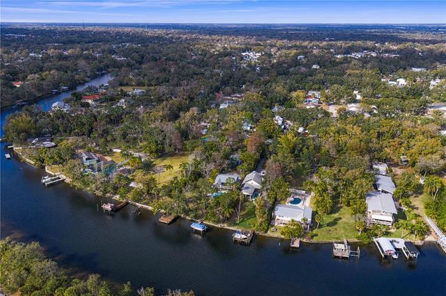 906 W HENRY AVENUE, Tampa, FL 33604