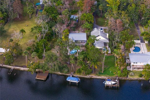 906 W HENRY AVENUE, Tampa, FL 33604