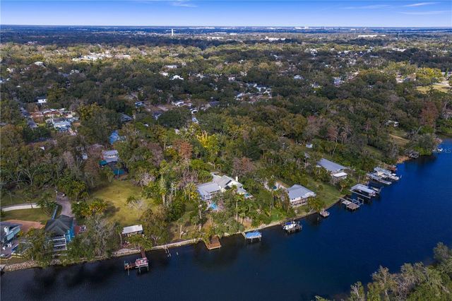 906 W HENRY AVENUE, Tampa, FL 33604