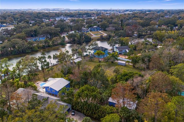 906 W HENRY AVENUE, Tampa, FL 33604