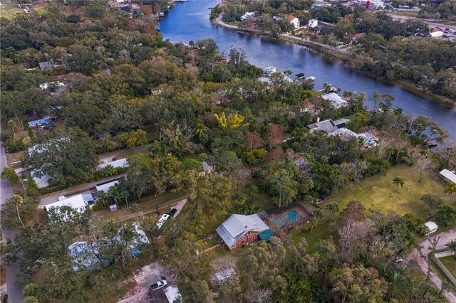 906 W HENRY AVENUE, Tampa, FL 33604