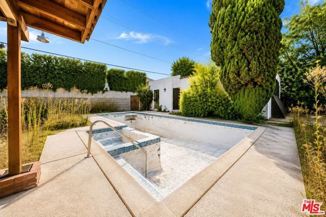 513 N Rexford Drive, Beverly Hills, CA 90210
